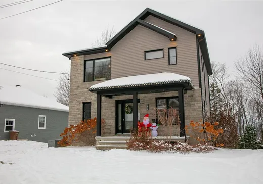 Maison à étages à vendre - 1938 Rue de Montbert, Sherbrooke, J1G5E8