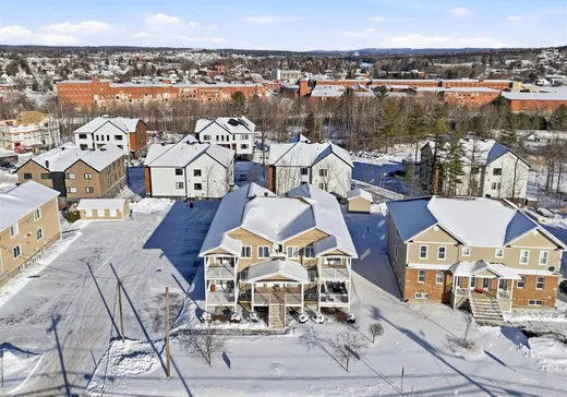 Condo à vendre - 657 Rue de Hatley, Magog, J1X 0H2