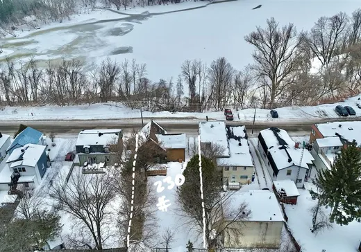 Maison à vendre - 230 Rue de la Princesse, Lachute, J8H 3G6