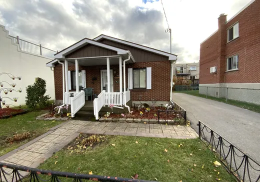 Maison à vendre - 5180 Rue Paul-Pau, Saint-Justin, H1K 2M8