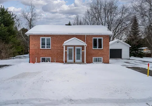 Bungalow à vendre - 981Z-983Z Rue du Buisson, Saint-Jérôme, J7Z0K9
