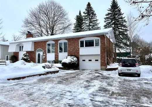 Bungalow for sale - 24 Rue Pine, Danville, J0A1A0