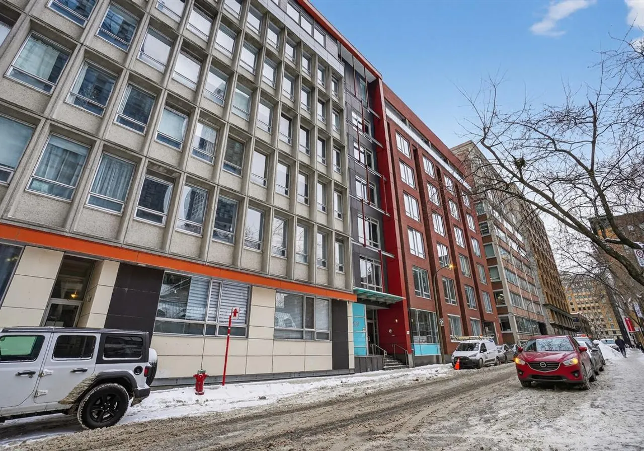 1200 Rue St-Alexandre, App. 211 — photo 2