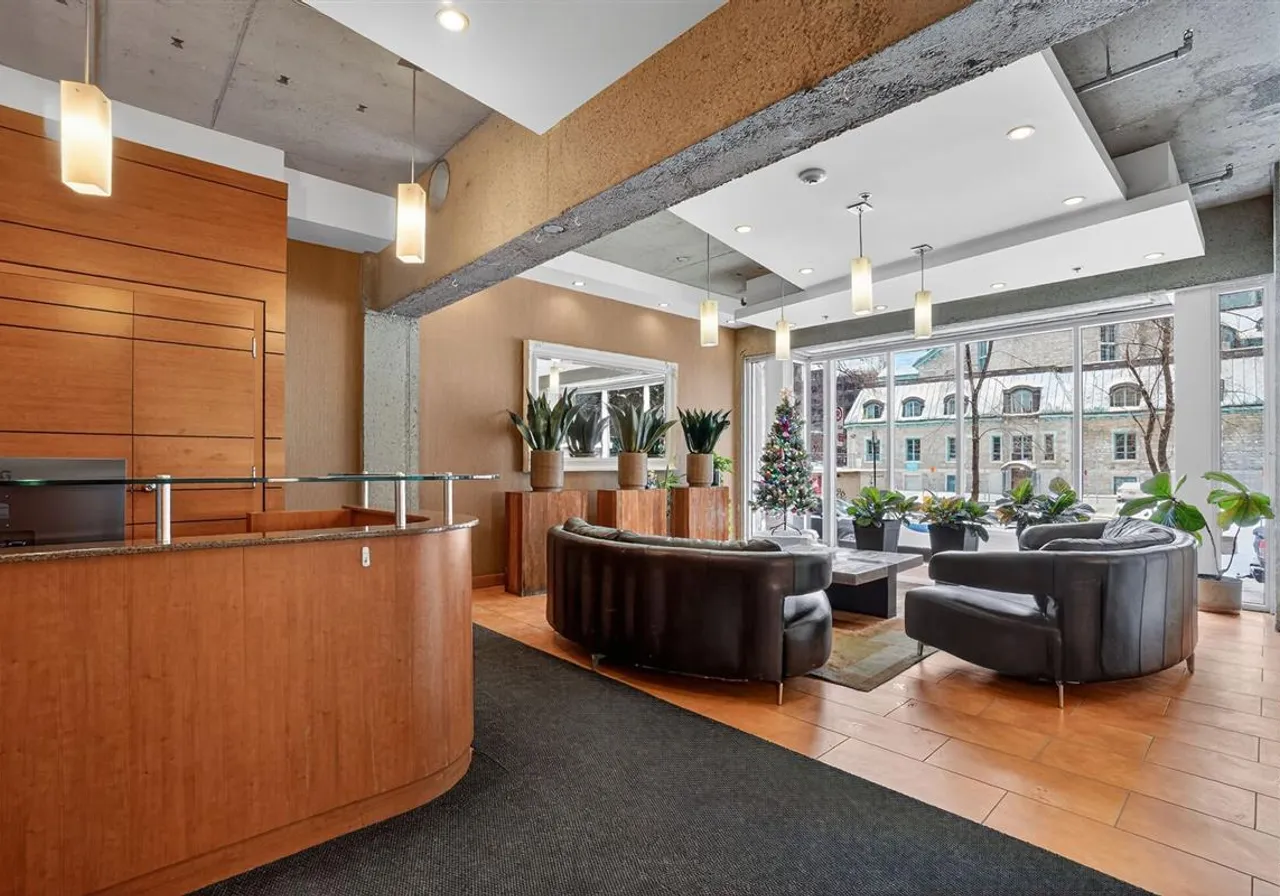 1200 Rue St-Alexandre, App. 211 — photo 3