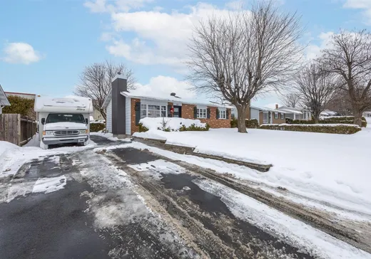 House for sale - 63 Rue St-Nicolas, Massueville, J3P 4X7