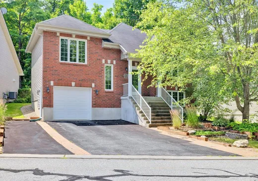 Maison à vendre - 77 Rue de Port-Daniel, Hull, J8V 0E6