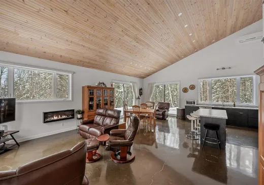 Maison à vendre - 24 Ch. de la Randonnée, Petite-Riviere-St-François, G0A 3X0