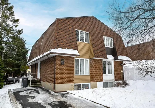Maison à vendre - 831 Rue Plessis, Laval (Duvernay), H7E 4S8