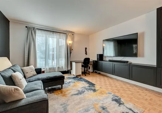 Maison à vendre - 831 Rue Plessis, Laval (Duvernay), H7E 4S8