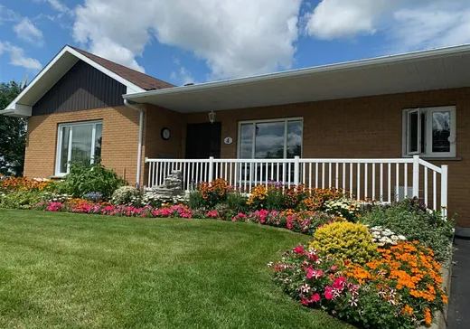 Bungalow for sale - 4 Rue Rachelle, Saint-Jean-de-Dieu, G0L3M0
