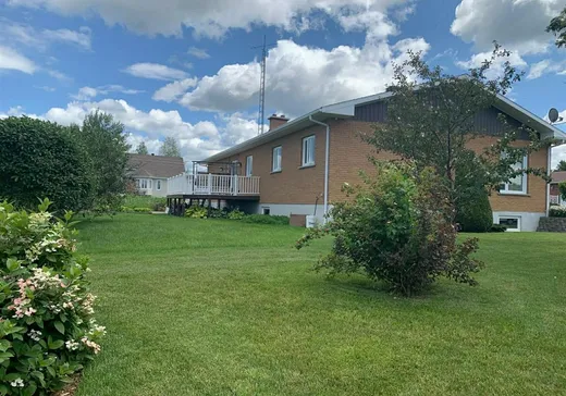 House for sale - 4 Rue Rachelle, Saint-Jean-de-Dieu, G0L 3M0