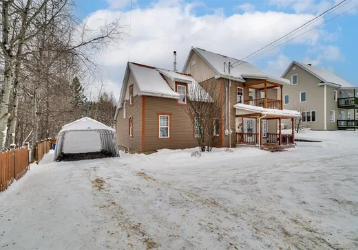 1 1/2 Storey for sale - 699-699A Rue Commerciale N., Témiscouata-sur-le-Lac, G0L1E0