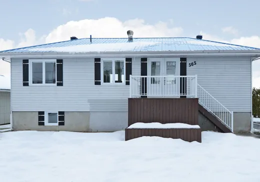 Maison à vendre - 565 Route 132, Sainte-Barbe, J0S 1P0