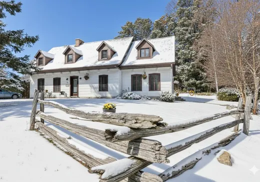 Two or more stories for sale - 52 Rg St-Isidore, Oka, J0N1E0