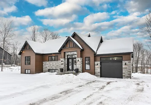 Bungalow à vendre - 63 12e Avenue, St-Hippolyte, J8A1E3