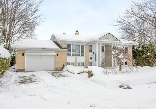 Bungalow for sale - 2343 Rue des Bouvreuils, Charlesbourg, G1G2A2