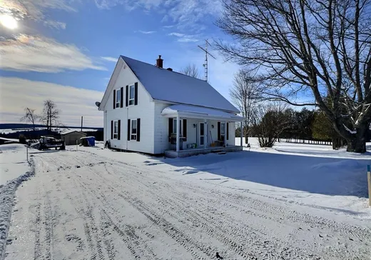 Two or more stories for sale - 1430 Route 212, Ste-Ursule, J0M1M0