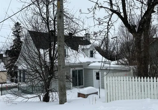 House for sale - 654 Rue St-Joseph, Lévis, G6V 1J4