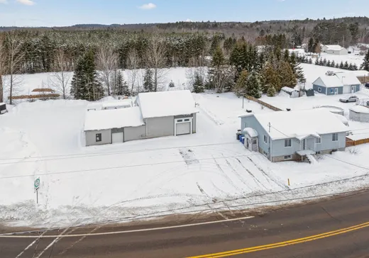 Maison à vendre - 3980 Rue Notre-Dame, Saint-Édouard-de-Maskinongé, J0K 2H0
