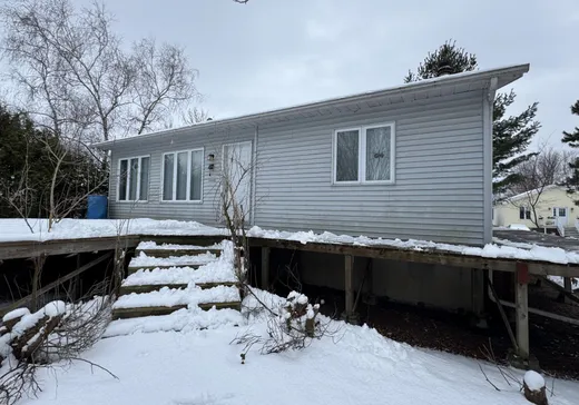 House for sale - 37 57e Avenue, Saint-Paul-de-L'Île-aux-Noix, J0J 1G0