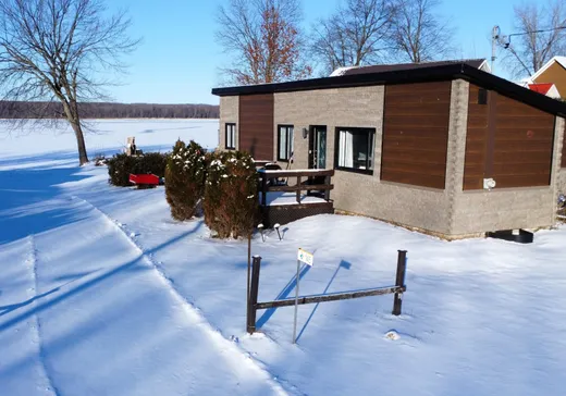 Maison à étages à vendre - 145 Ch. de la Baie-Quesnel, Rigaud, J0P1P0