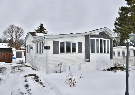 Bungalow for sale - 457 Rue Principale, Upton, J0H2E0