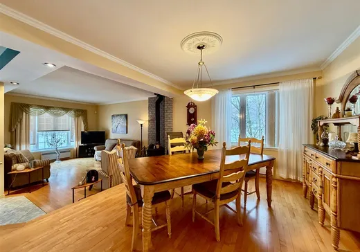 Maison à vendre - 235 Rue Copeland, Lachute, J8H 3W8