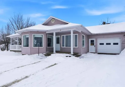Maison à vendre - 496 Rg Prairie-Grillée, St-Apollinaire, G0S 2E0
