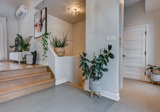 Maison à vendre - 63 12e Avenue, St-Hippolyte, J8A 1E3