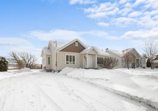 Bungalow à vendre - 9904 Boul. Ste-Anne, Sainte-Anne-de-Beaupré, G0A3C0