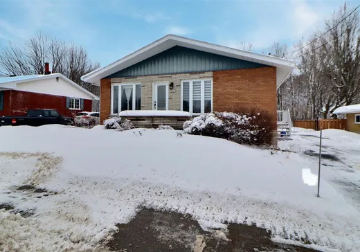 Maison à vendre - 1825 Boul. Jean-De Brébeuf, Drummondville, J2B 4T5