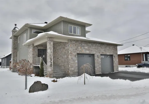 Maison à étages à vendre - 1720 Rue Daragon, Acton Vale, J0H1A0