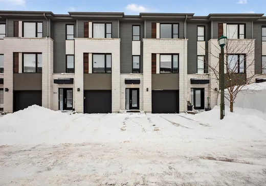 Maison à étages à vendre - 18024 Rue de Chenonceau, Mirabel, J7J0S2