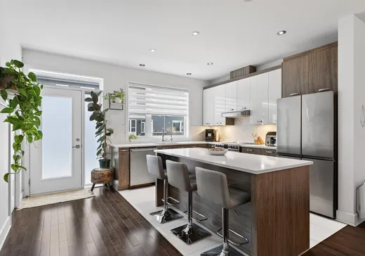 Maison à vendre - 18024 Rue de Chenonceau, Mirabel, J7J 0S2