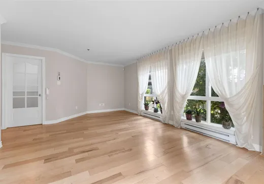 Condo for sale - 3810 Boul. de Chenonceau, App. 201, Laval (Chomedey), H7T 0B2