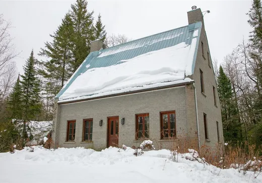 Two or more stories for sale - 618 Ch. Desjardins, Sherbrooke, J1C0A3