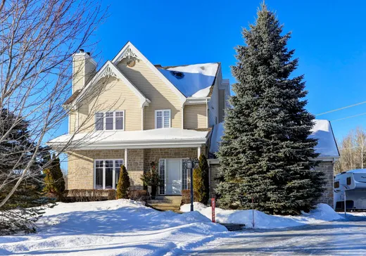 Maison à vendre - 285 Rue Louis, Saint-Jérôme, J5J 2P3