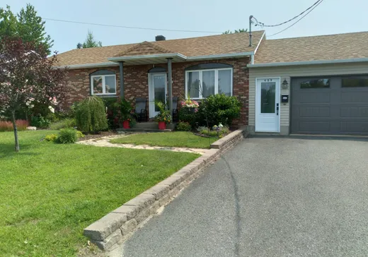 Maison à vendre - 423 Rue De Bigarré, Victoriaville, G6P 8G7