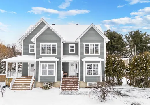 Maison à étages à vendre - 286 Rue des Cyclistes, Bromont, J2L0P4