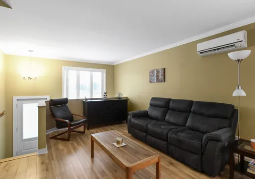 Maison à vendre - 2621 Av. Brunet, Vaudreuil-Dorion, J7V 9P4