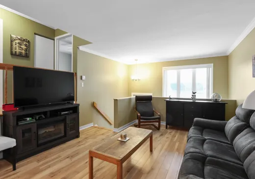 Maison à vendre - 2621 Av. Brunet, Vaudreuil-Dorion, J7V 9P4