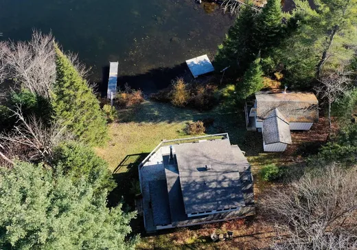 Maison à vendre - 2005 Ch. du Lac-Marsan O., Rivière-Rouge, J0T 1T0