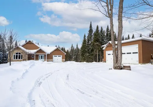 Bungalow for sale - 1024 Rue Roy, Lac-Mégantic, G6B0B3