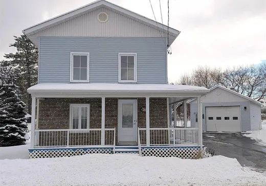 Maison à vendre - 285 Rue Principale, St-Romain, G0Y 1L0