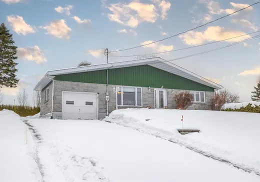 Maison à vendre - 208 Rue Principale, Lambton, G0M 1H0