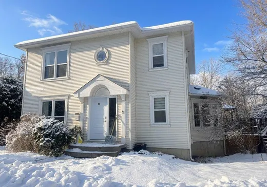 Bungalow à vendre - 96 Rue Fraser, Sherbrooke, J1J2V1