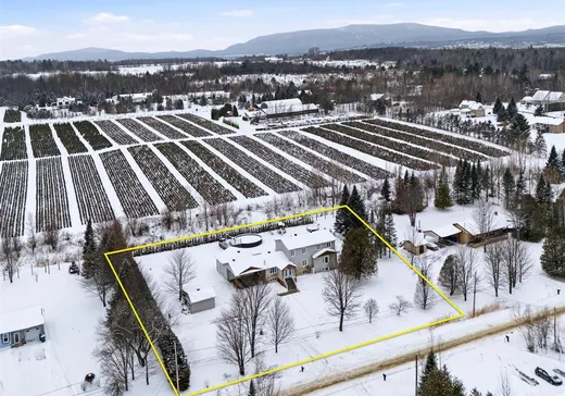 Maison à étages à vendre - 140Z Rue Robert, Ste-Catherine-De-Hatley, J0B1W0