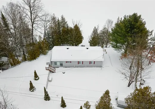 Maison à vendre - 121 Ch. Victor-Robert, Hull, J0X 2W0