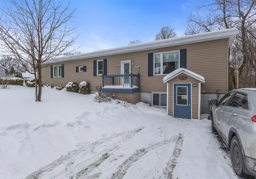 Bungalow à vendre - 2050Z 175e Rue, Montréal (Centreville), G5Y5B9