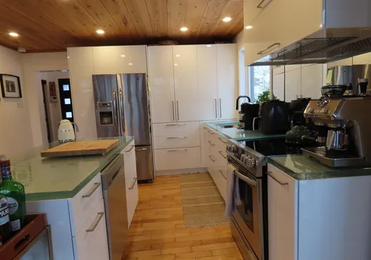 House for sale - 251 465e Avenue, St-Hippolyte, J8A 3E5